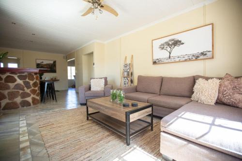 Bela-Bela Maison | The Bushveld Farmhouse in Mabalingwe Nature Reserve
