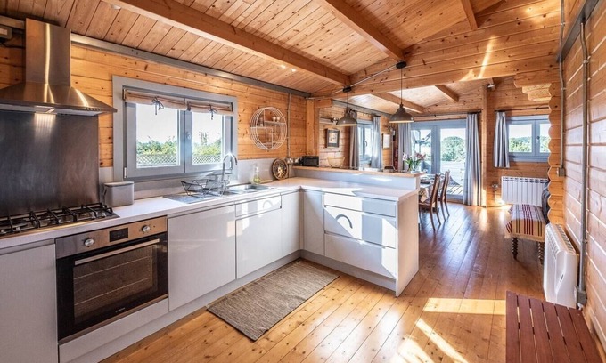 Woodbridge Cabine | The Cabin, Parham