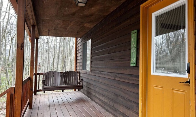 Alpine Lake Appartement | The Cabin-walk to the beach!