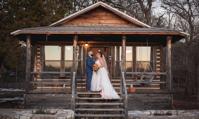 Georgetown Cabine | The Cabins at Angel Springs - Woodland