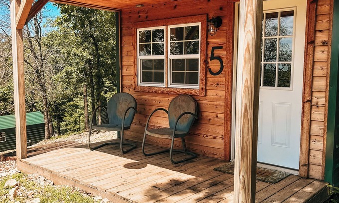 Iron Post Cabine | The Cabins at Bent Pine Ranch ~ Cabin #5