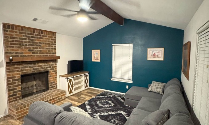North Richland Hills Maison | The Cactus Casa Dos - Southwestern Retreat w/Easy DFW Access - Pet Friendly