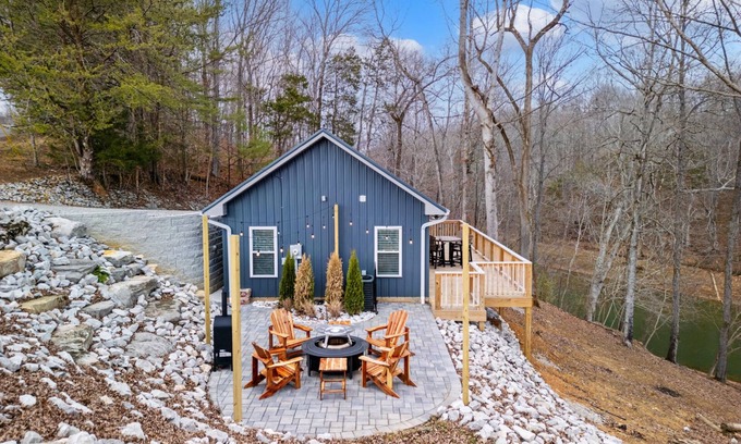 Sparta Maison | The Calf Killer Cottage