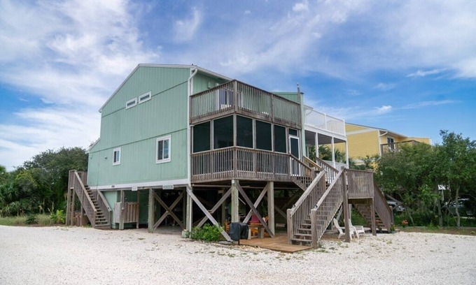 Cape San Blas Maison | Nous sommes ouverts! Excellentes critiques, remodelage récent et étapes vers la plage!