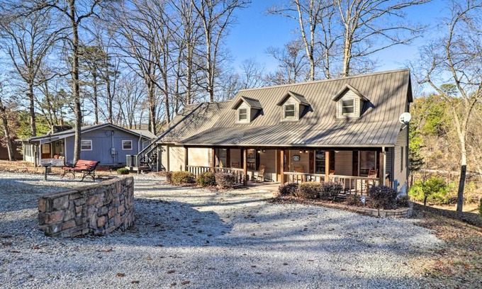 Rogers Maison | The Captains Quarters in Rogers with Covered Porch!