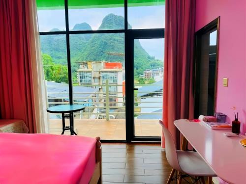 Yangshuo Maison | The Cartoon Castle of DOG