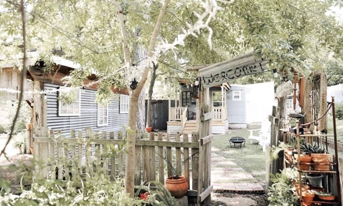 Brenham Maison | The Casita