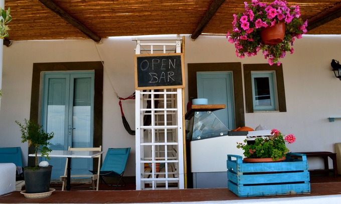 Pianoconte Appartement | La Cave - Studio panoramique avec terrasse, Villa Paradis, Lipari