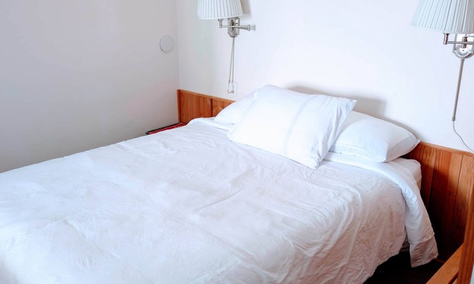 Alert Bay Appartement | The Cedar Suite, Central Apartment, Waterfront, 2 Beds