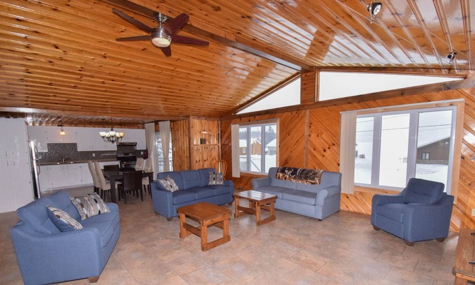 Lac-des-Plages Maison | Le Chalet des Grands Pins