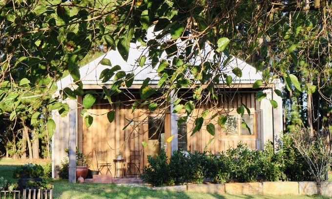 Somersby Cabine | The Charming Studio Escape to Somersby – A Peaceful, Pet-Friendly Retreat