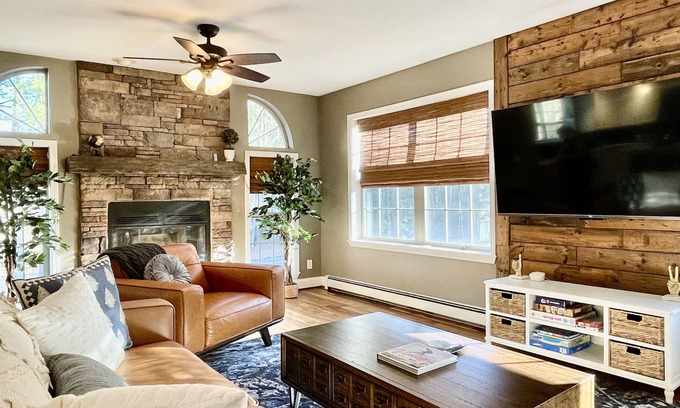 Cairo Maison | Family-Friendly Cairo House: 3BR, Pool, Hot Tub, Ping-Pong, mins from Hudson