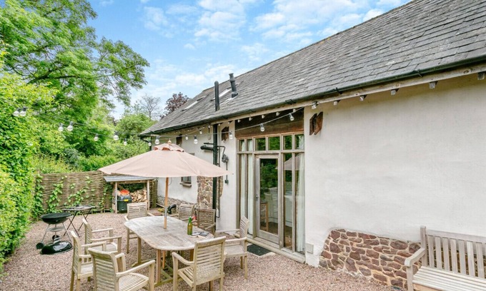 Crediton Maison | The Cider Barn - East Forde Farm