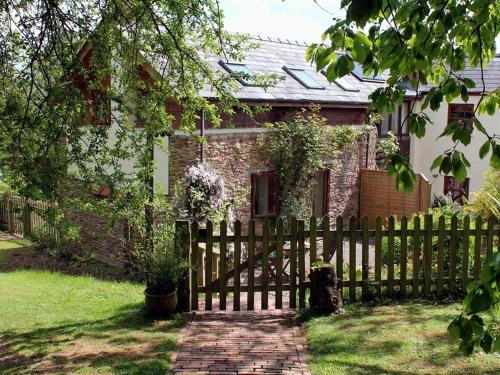 Flaxley Maison | The Cider Barn
