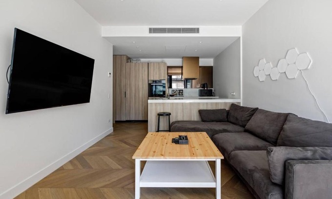 South Yarra Appartement | The Claremont - Refined Resort Style Living