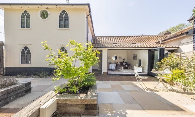 Diss Maison | The Clockhouse, North Lopham, Norfolk