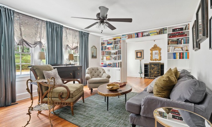 West End Maison | The Clubhouse