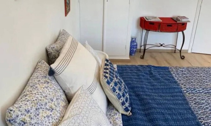 Commarin Lit Et Petit-Déjeuner | Aux couleurs de Commarin Chambre Blanche