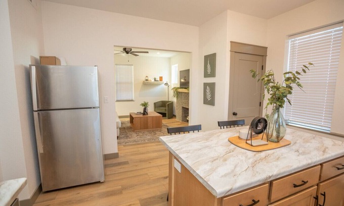 Jefferson City Appartement | The Condit Home- 1 Bedroom