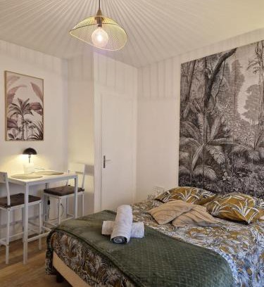 Laon Sud Appartement | The Cosmopolitan - central station and tramway