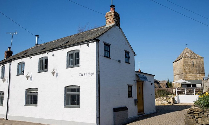 Mangotsfield Cottage | The Cottage et The Nook, Cotswolds, 6 personnes et un bébé