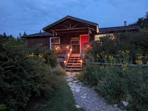 Maiden Rock Maison | The Cottage at Journey Inn