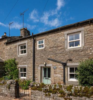 Worton Maison | The Cottage