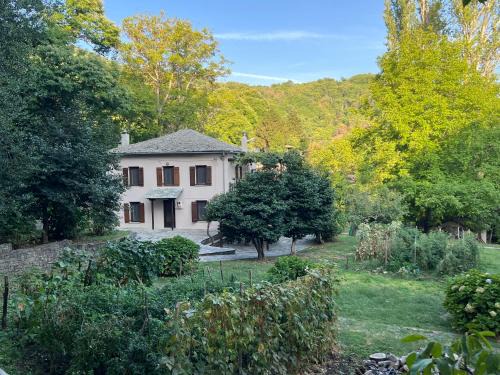 Tsagarada Maison | The Cottage in the Trees