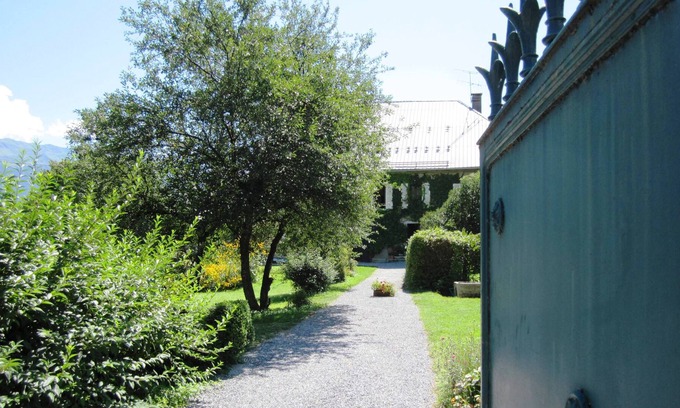 Verrens-Arvey Maison | Gite des Sources D'arvey (grand jardin et spa privé)