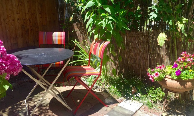 Quartier Victor Hugo Maison | La campagne à la ville aux portes de Paris, vous apprécierez notre petit jardin.