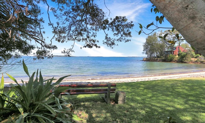 North Arm Cove Maison | The Cove Cottage - Waterfront Hideaway in North Arm Cove