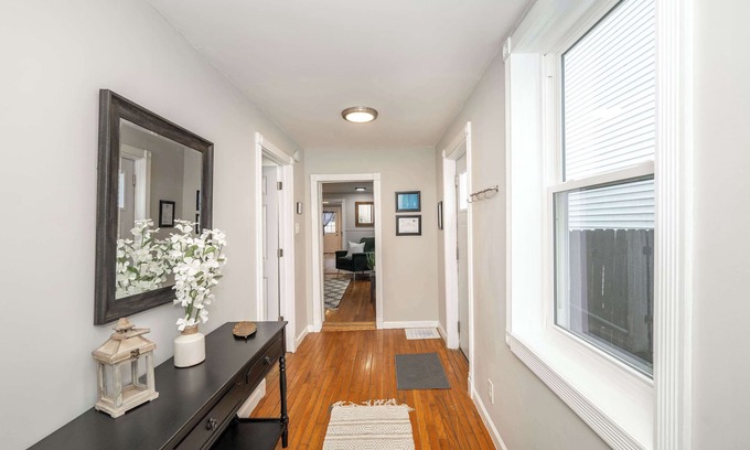 Latonia Maison | The Covington Cottage Modern 2 BDR Charmer