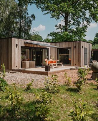 Ursel Maison | The Cozy Squirrel