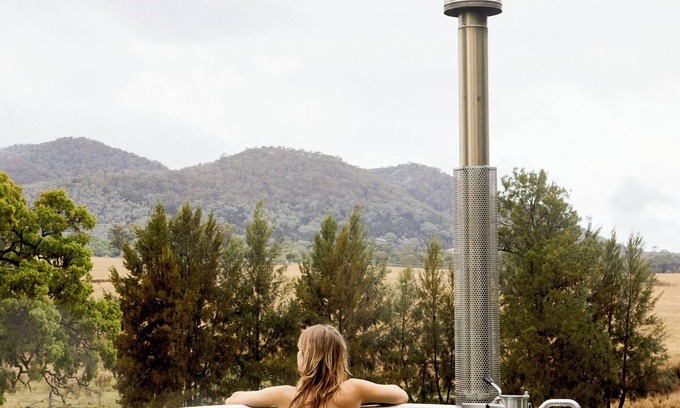 Buckaroo Maison | The Creek Country Retreat with Hot Tub/Cold Plunge amongst Mudgee Best Vineyards