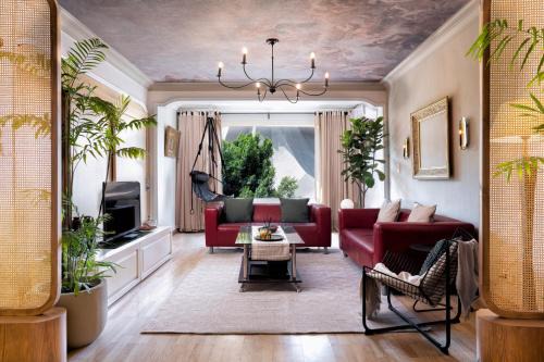 Gezira Appartement | The Crimson Sun Charm