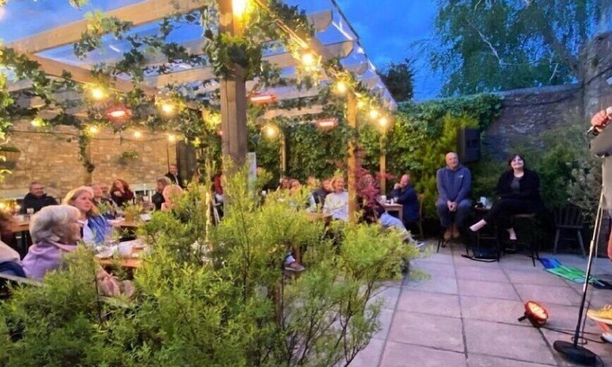 Rode Hôtel | The Cross Keys