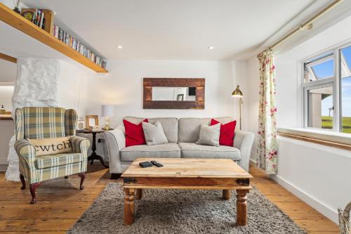 Penally Appartement | The Cwtch Apartment - Sea Views Walk to Beach
