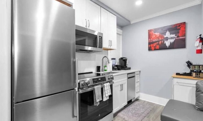 Kingman Park Appartement | The DC Getaway+2BD condo+Private Parking