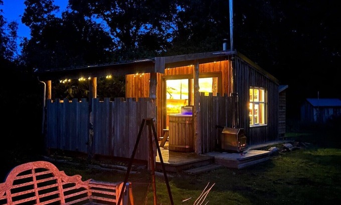 Haveringland Cabine | the Dell-Cabaña de madera-Baño compartido-De Lujo-Vista al bosque