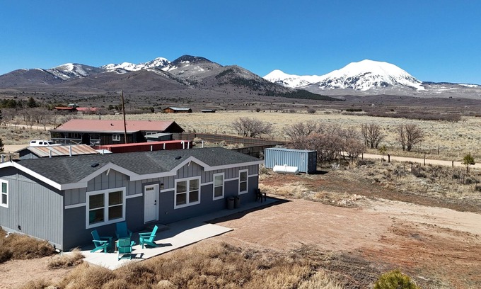 La Sal Maison | The Destination: Window to the La Sals & Moab, UT