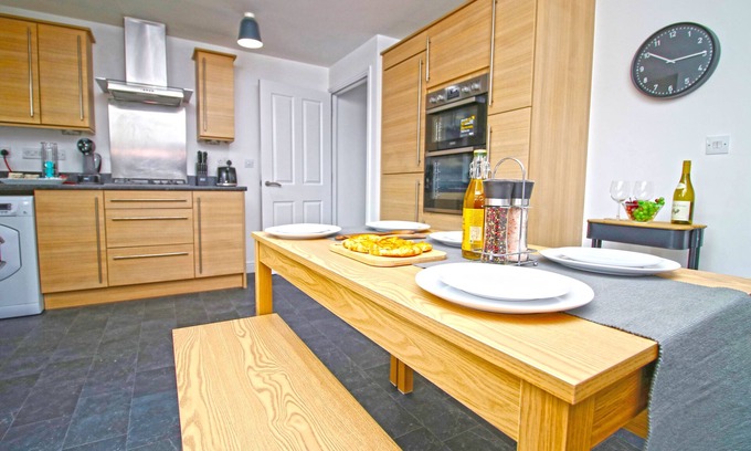 Newport Maison | The Dock House - Newport City Centre