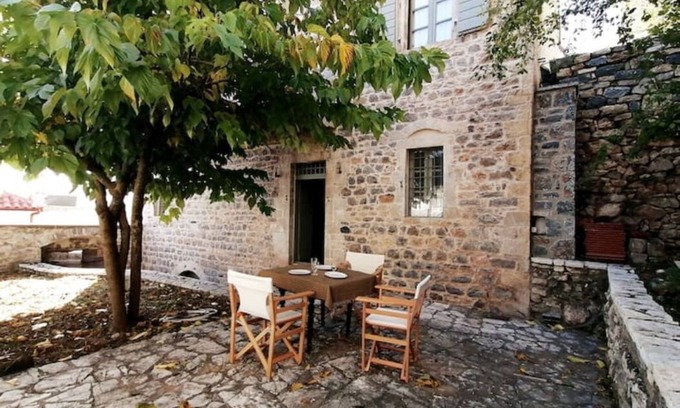 Lagadia Maison | The Doctor’s Mansion - Arkadia