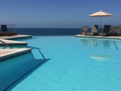 Playa Encantada Appartement | The Dolphins Ocean Front-Beach 2 BR 2Bth