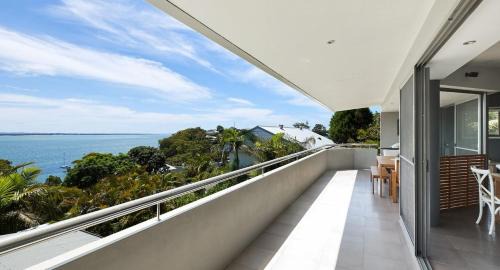 Nelson Bay Maison | The Drift