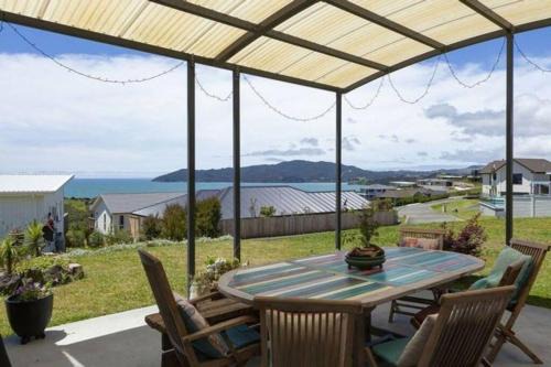 Cable Bay Maison | The Eagles Nest
