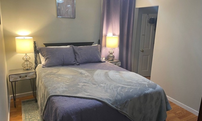 Charleston Maison | The East End Cabana - 2 bed 2 bath house right between downtown & State Capitol