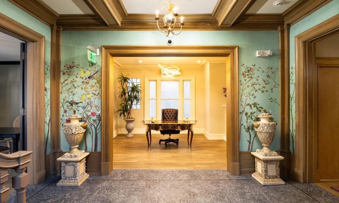 Buffalo Hôtel | The Edward Buffalo