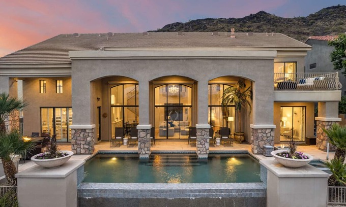 Arrowhead Lakes Maison | The Estate- Beautiful home with heated pool and pontoon boat.