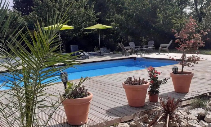 Prisse-la-Charriere Villa | Domaine de Saint Florent - Jusqu'à 12 personnes