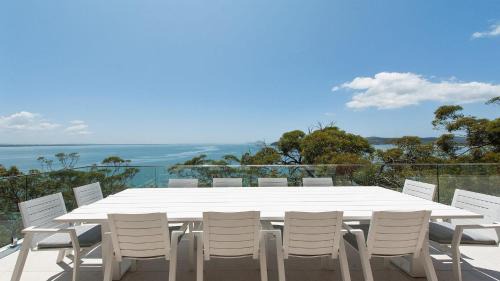 Salamander Bay Maison | The Family Entertainer - with sweeping water views